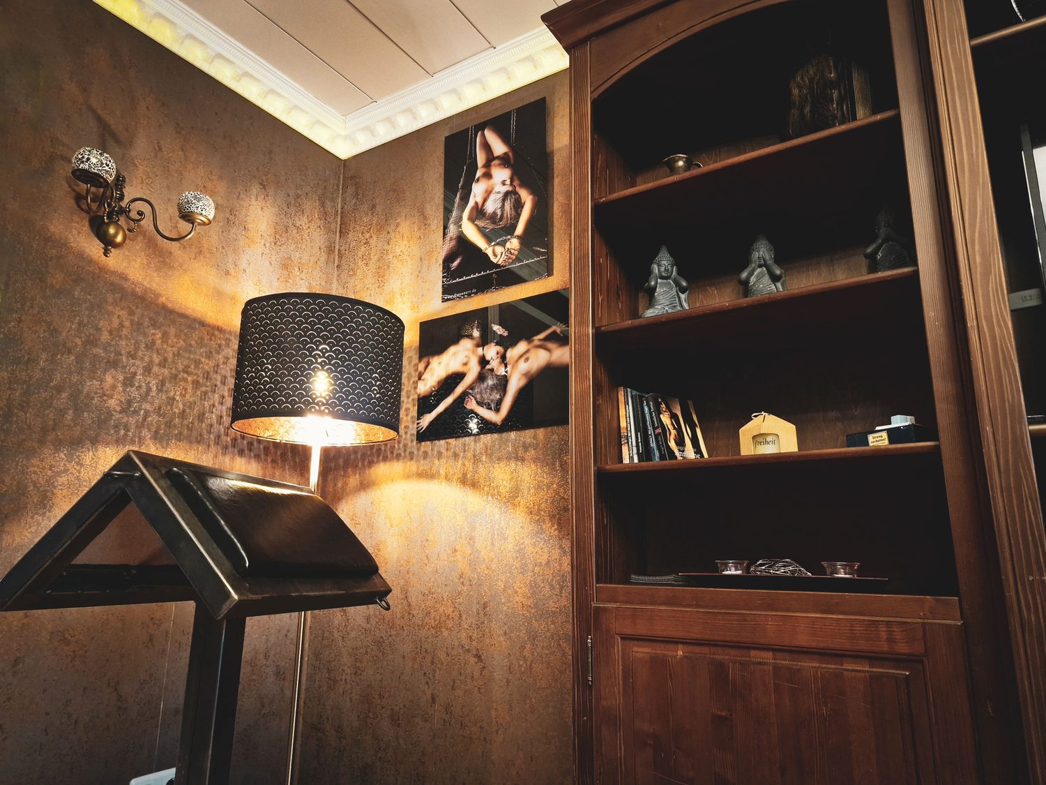Großer Salon im Big Secret